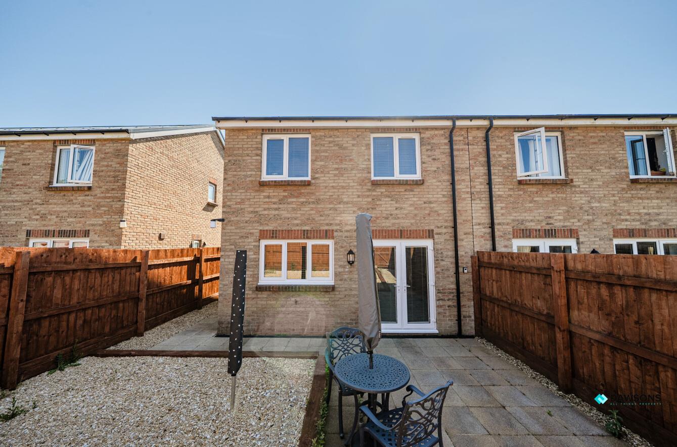 Clos Clement, Five Road, Llanelli, SA15 5YQ
